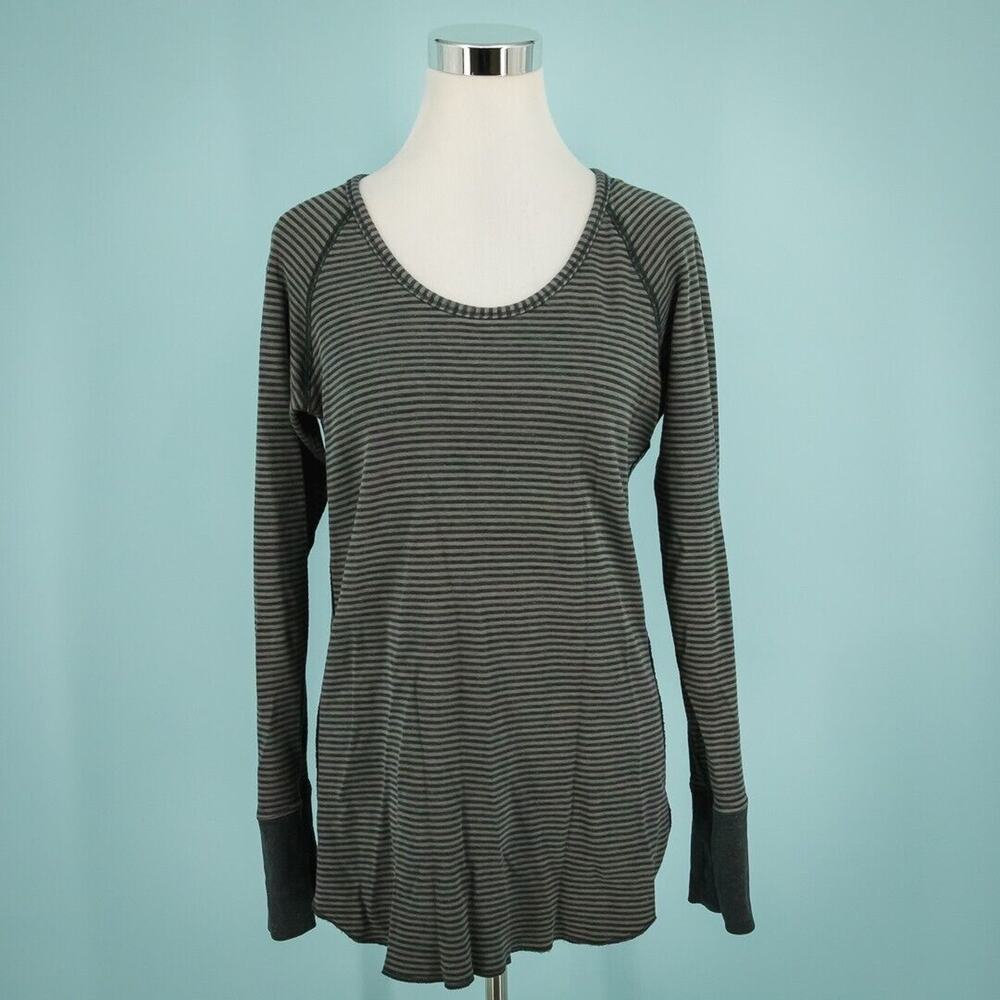 Lululemon Size Medium M Open Your Heart Gray Stripe Print Crew Long Sleeve Top